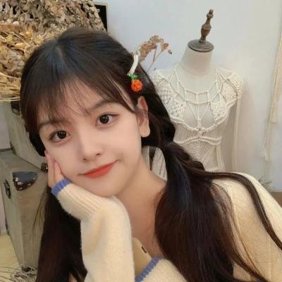 黑月光只想爆红